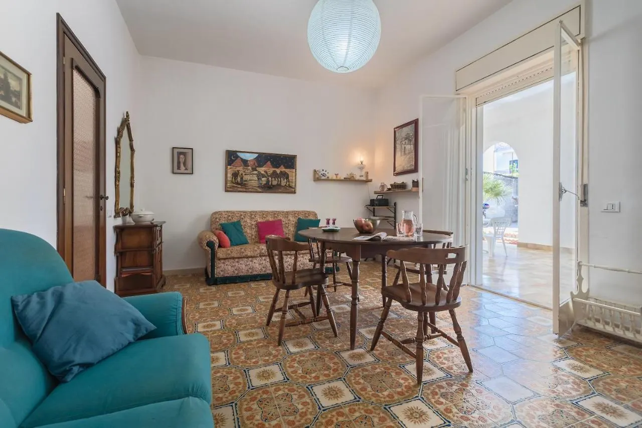 Villa Carlotta Vicino Al Mare Carini Ιταλία